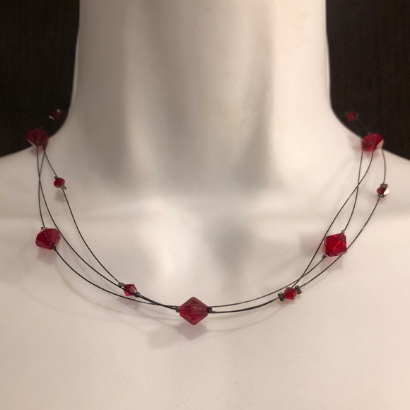 Elegant Red Beaded Multi-Strand Necklace – Delicate & Chic Y2K - Picture 1 of 3
